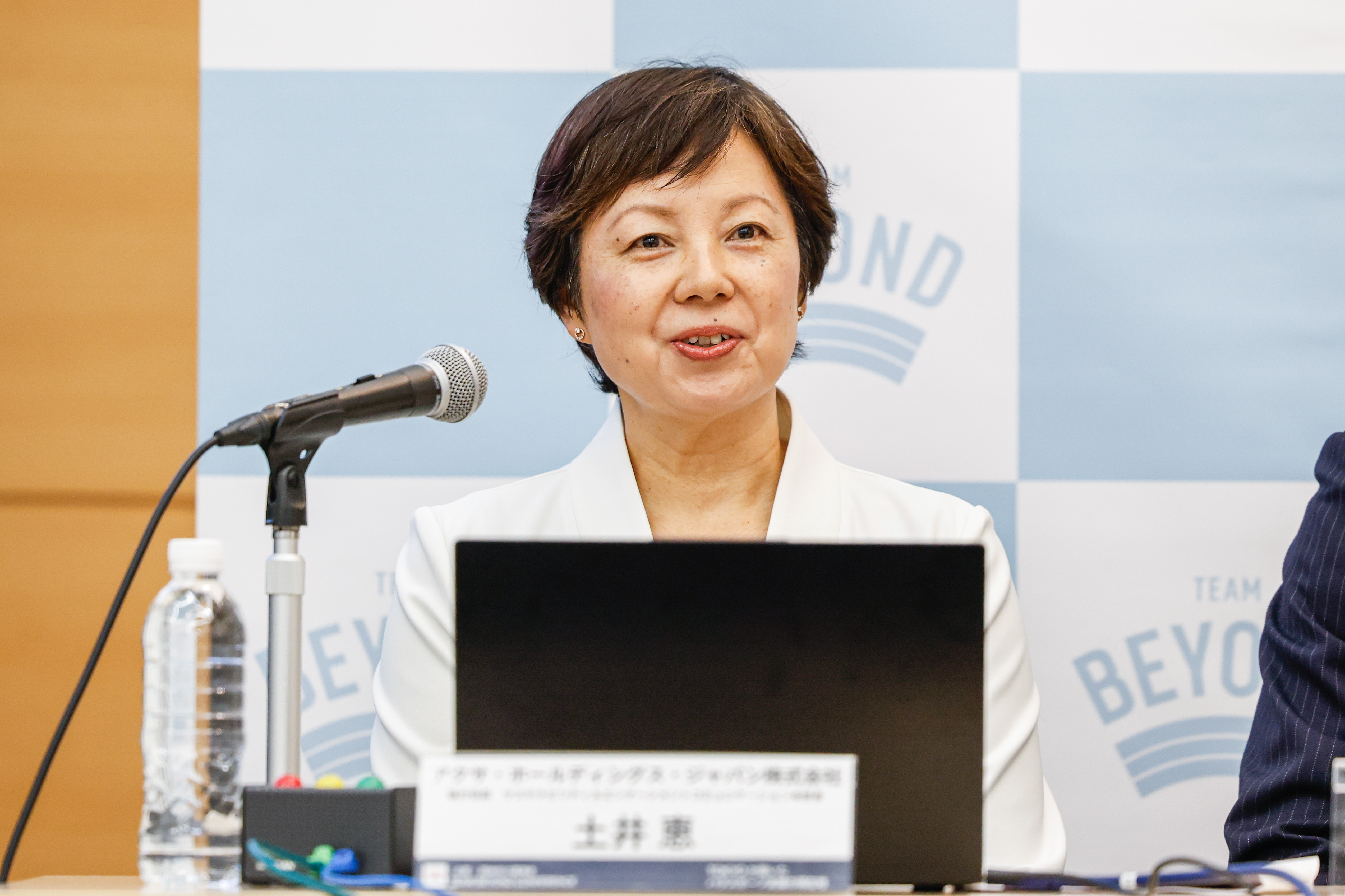 アクサ・ホールディングス・ジャパン株式会社 土井氏